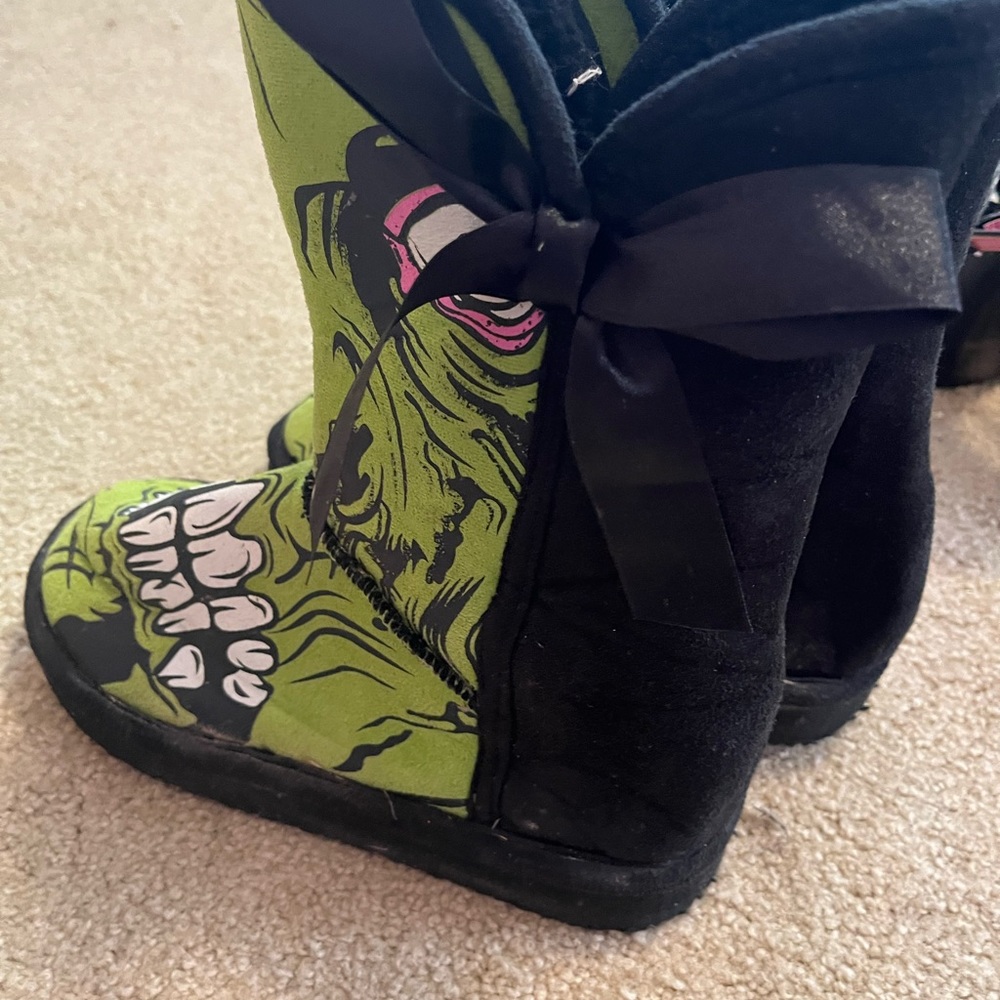 Iron Fist Green and Pink Zombie Skull Booties - Picture 3 of 5
